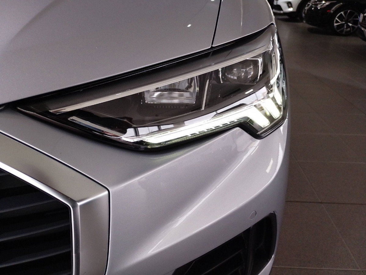 Audi Q3 Sportback 40 TFSI S tronic quattro edition (9)