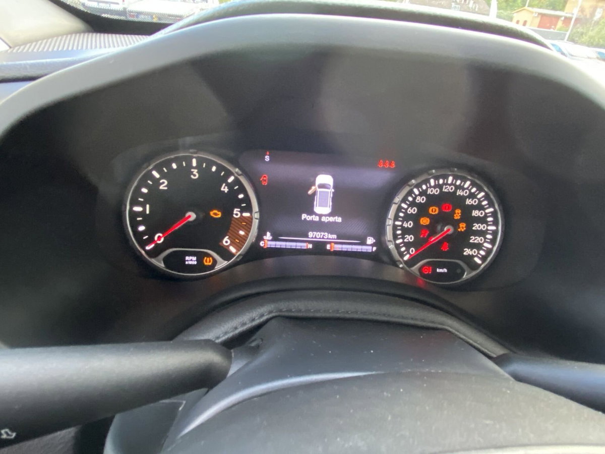 Jeep Renegade 1.6 mjt Limited 2wd 130cv (17)