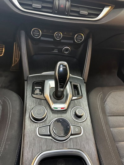 Alfa Romeo Stelvio Stelvio 2.2 Turbodiesel 190 CV AT8 Q4 Super Business (17)
