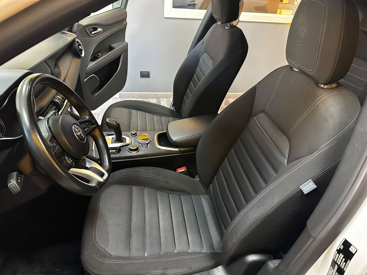 Alfa Romeo Stelvio Stelvio 2.2 Turbodiesel 190 CV AT8 Q4 Super Business (20)