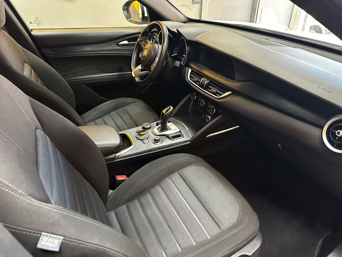 Alfa Romeo Stelvio Stelvio 2.2 Turbodiesel 190 CV AT8 Q4 Super Business (8)