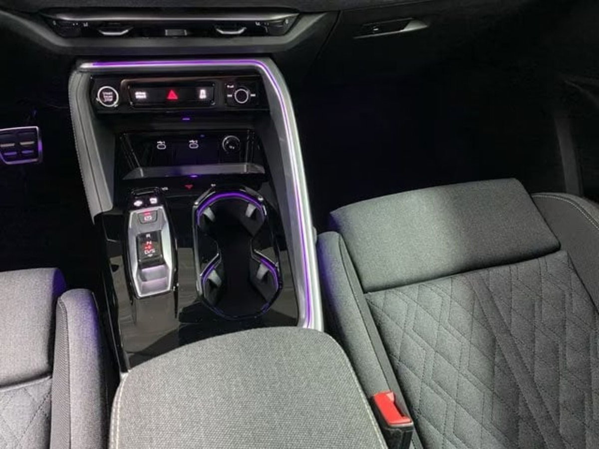Audi Q5 Sportback 2.0 tfsi mhev+ S line 204cv s-tronic (6)