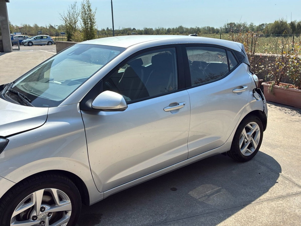 Hyundai i10 1.0 MPI AT Tech (4)