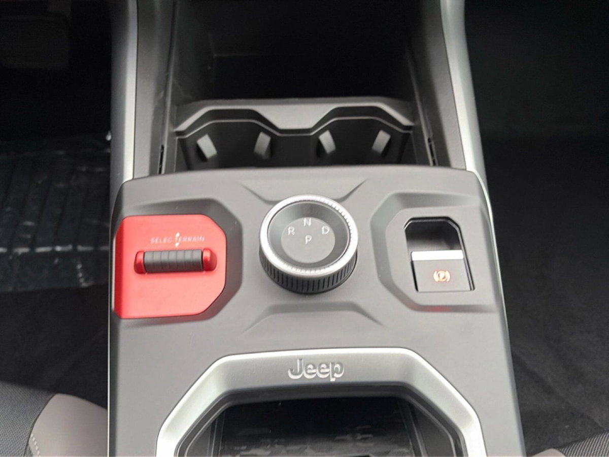 Jeep Compass 1.2 turbo e-hybrid mhev First Edition fwd 145cv edct6 (17)