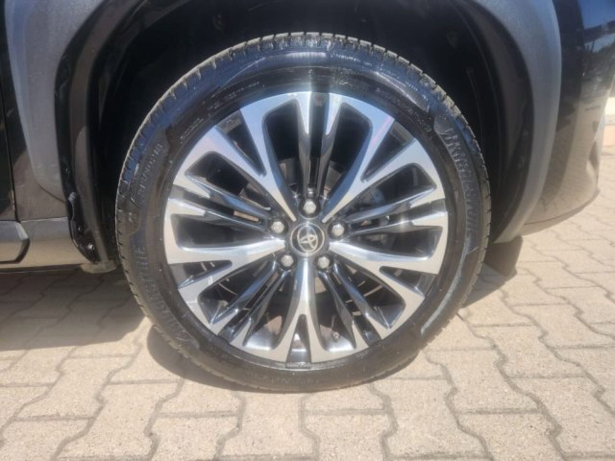 Toyota Yaris Cross 1.5 Hybrid 5p. E-CVT AWD-i Lounge (9)