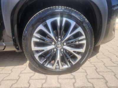Toyota Yaris Cross 1.5 Hybrid 5p. E-CVT AWD-i Lounge (9)
