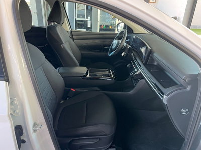 Hyundai Tucson 1.6 crdi 48V Business 2wd dct (11)