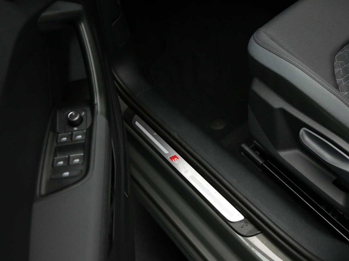 Audi A1 Sportback 30 TFSI S tronic S line edition (12)