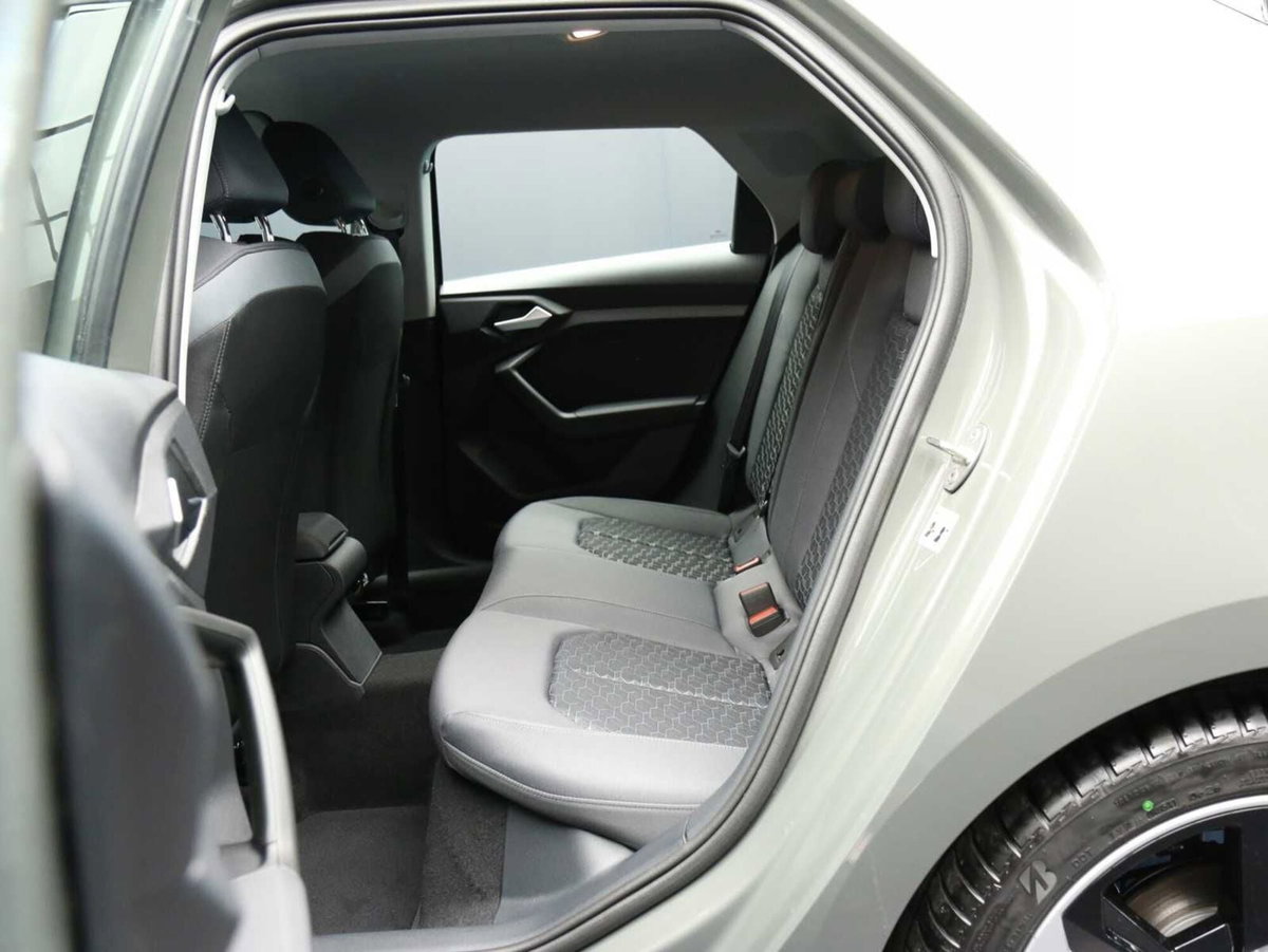 Audi A1 Sportback 30 TFSI S tronic S line edition (19)