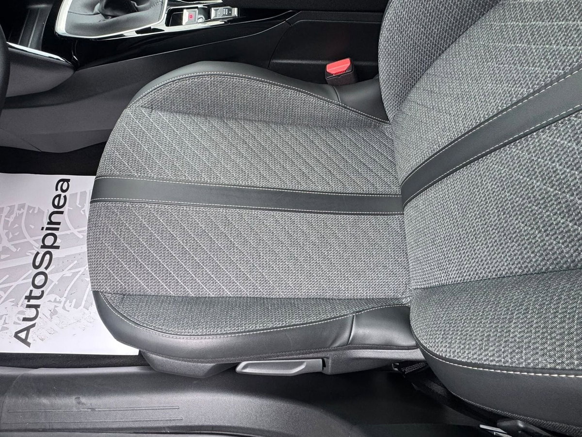 Peugeot 208 PureTech 100 Stop&Start 5 porte Allure (10)
