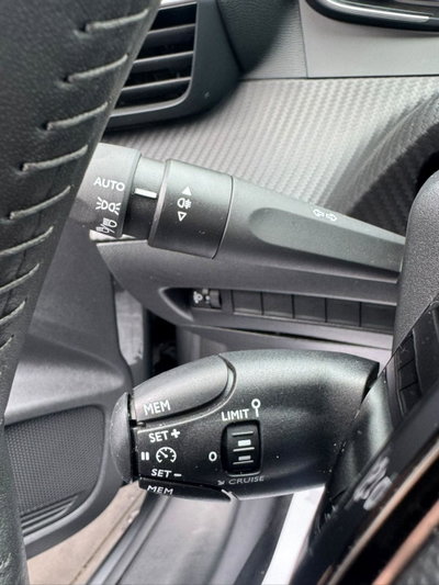 Peugeot 208 PureTech 100 Stop&Start 5 porte Allure (20)