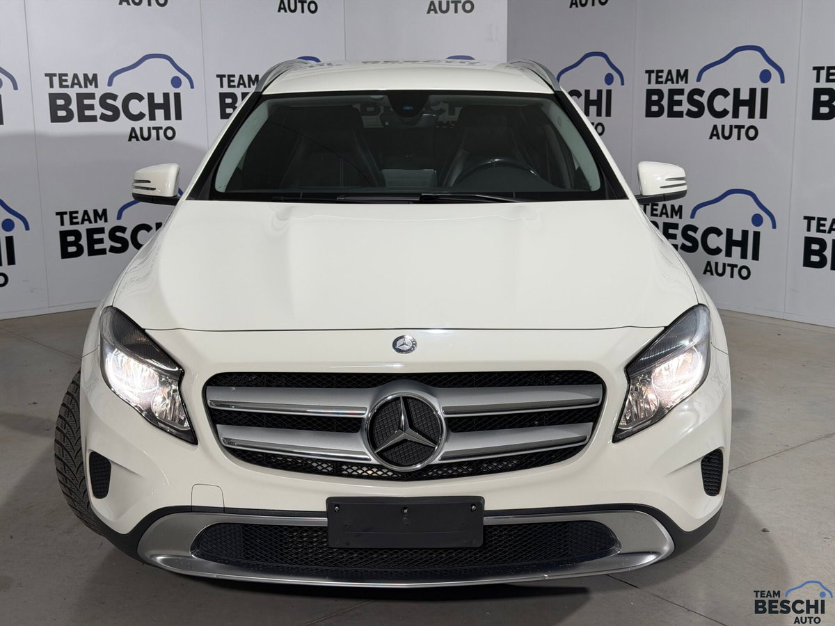 Mercedes-Benz GLA SUV 200 d Executive (5)