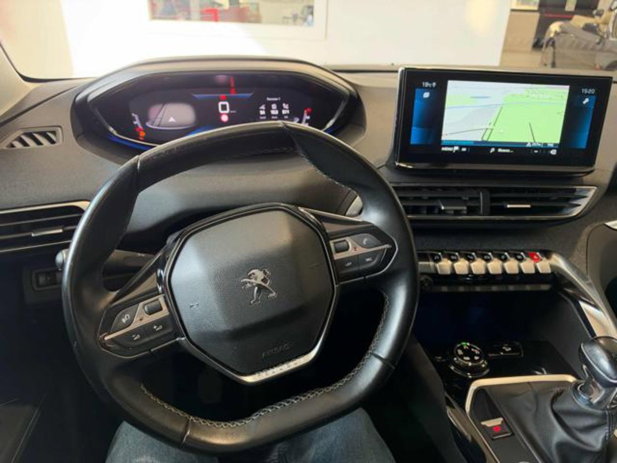 Peugeot 3008 PureTech Turbo 130 S&S GT Line (14)