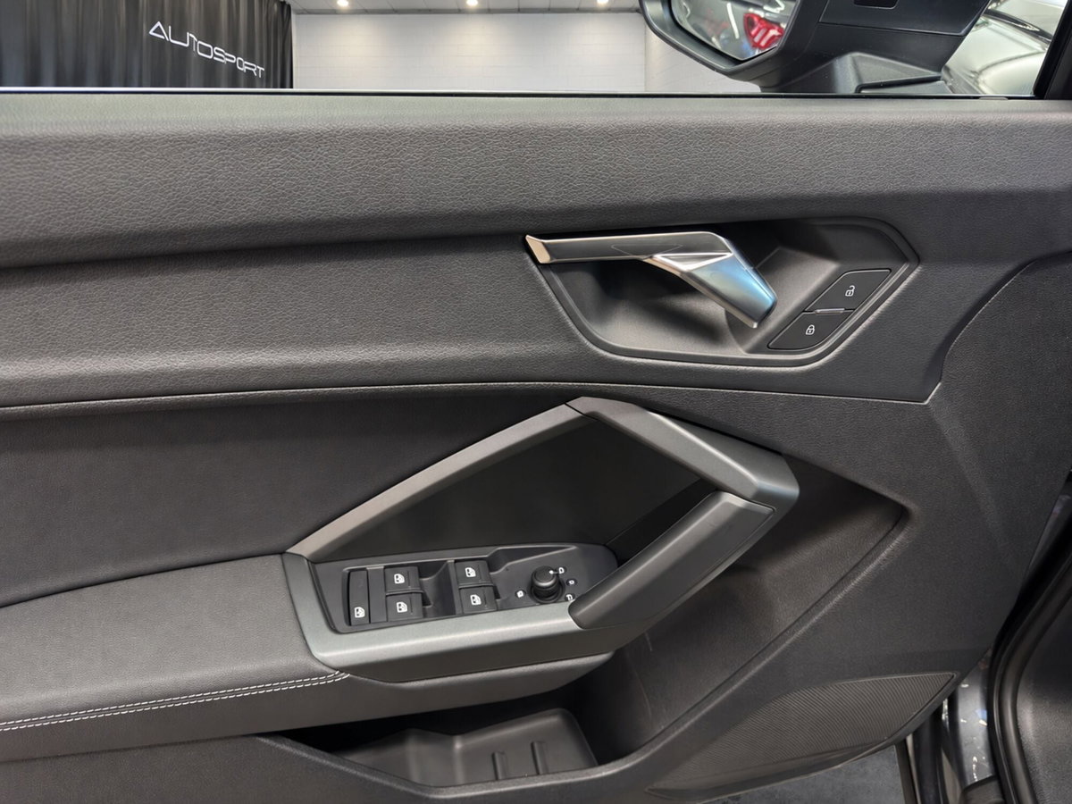 Audi Q3 Sportback 35 TDI quattro S tronic S line edition (12)