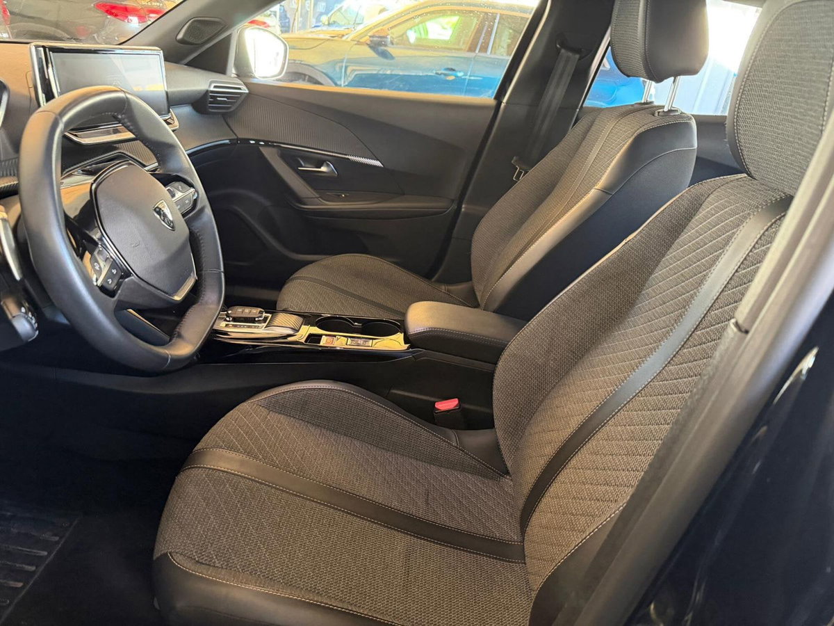 Peugeot 2008 1.2 hybrid Allure 145cv e-dcs6 (16)