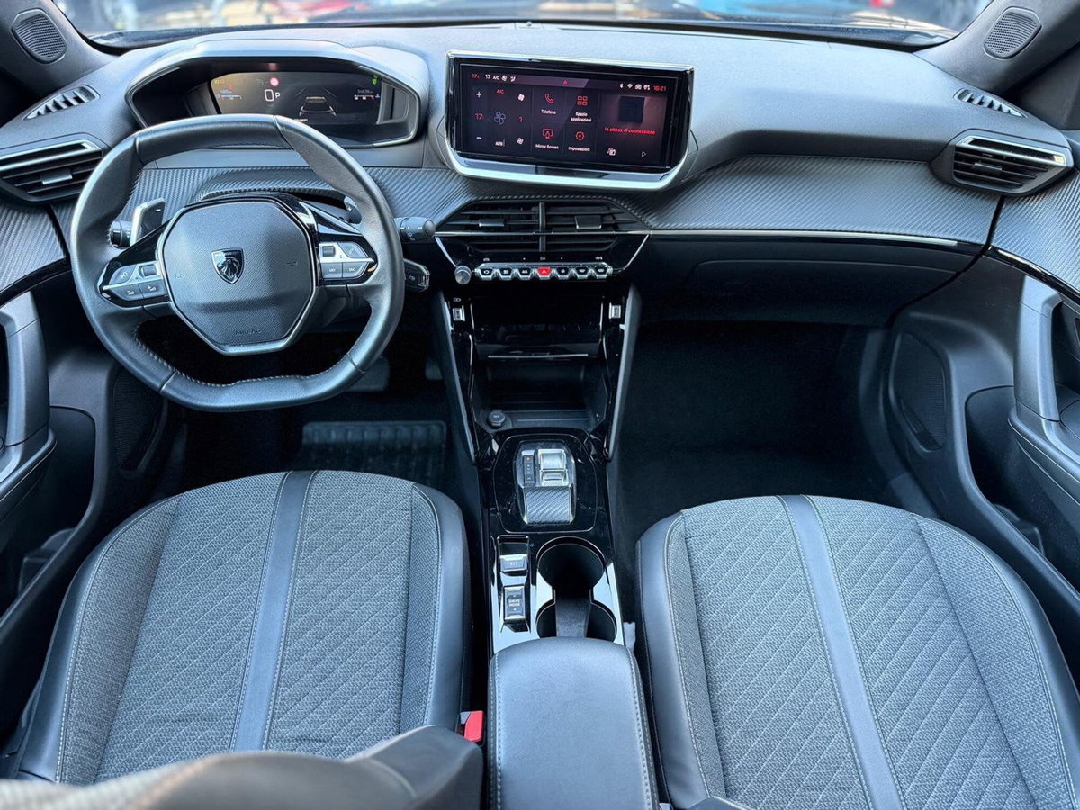 Peugeot 2008 1.2 hybrid Allure 145cv e-dcs6 (8)