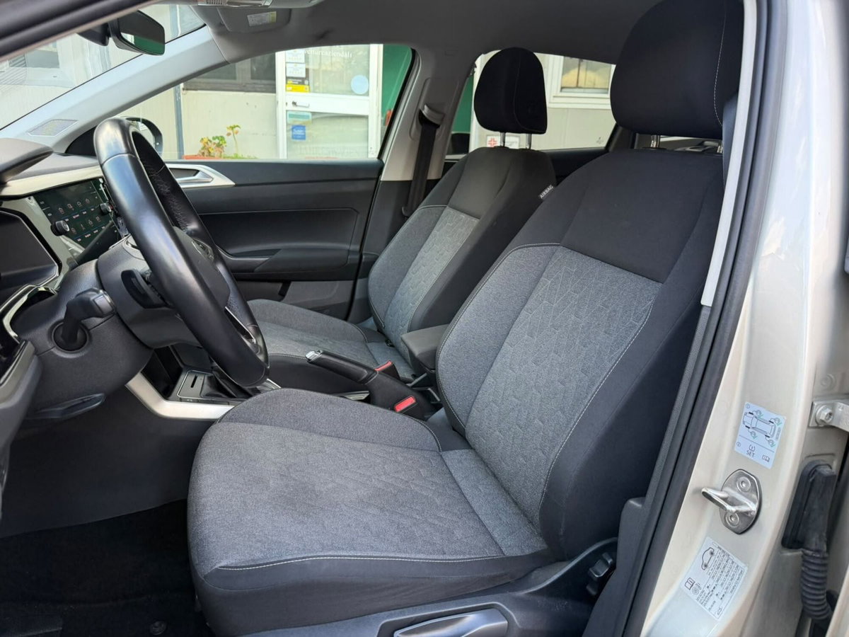 Volkswagen Taigo 1.0 TSI 110 CV DSG Life (16)