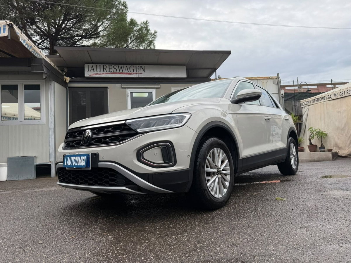 Volkswagen T-Roc 1.0 TSI Life (2)