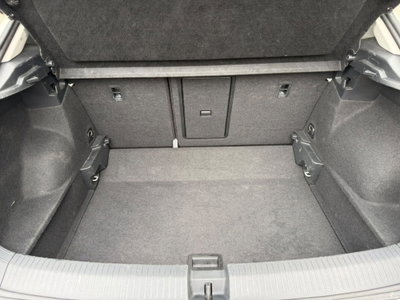 Volkswagen T-Roc 1.0 TSI Life (5)