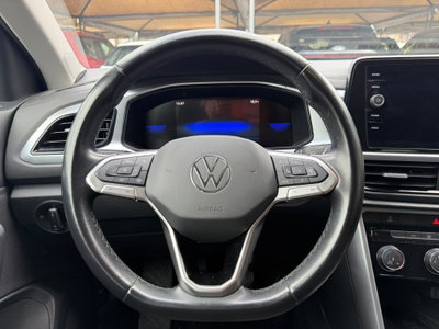 Volkswagen T-Roc 1.0 TSI Life (8)