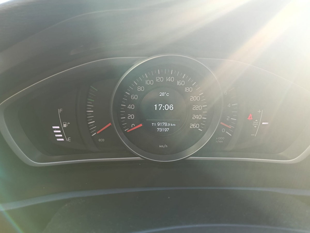 Volvo V40 Cross Country D2 Plus (14)