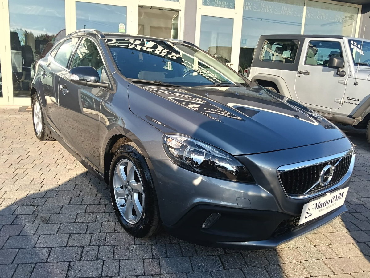 Volvo V40 Cross Country D2 Plus (3)