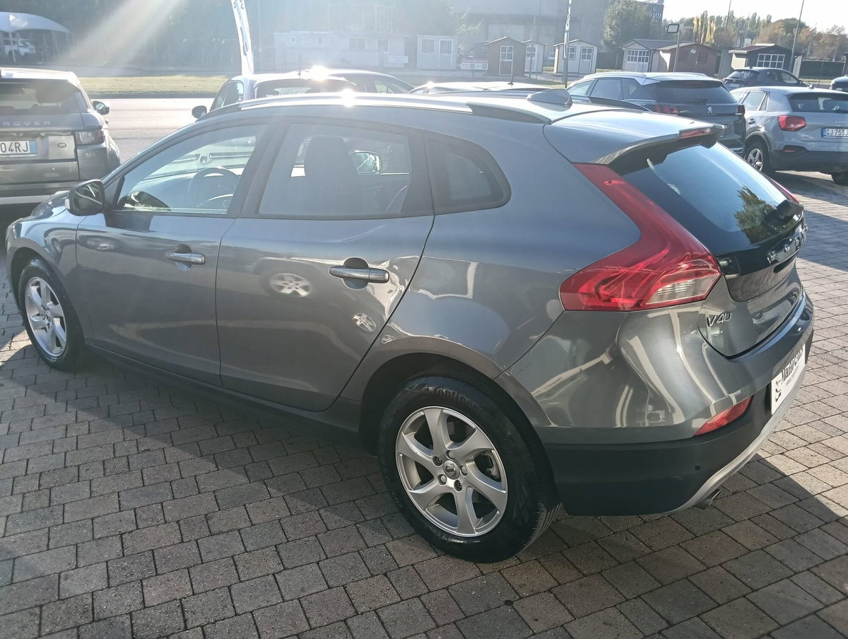Volvo V40 Cross Country D2 Plus (6)