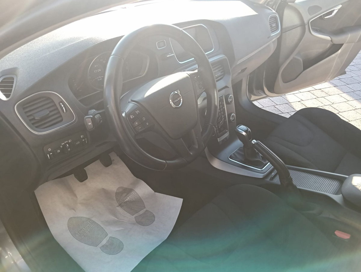 Volvo V40 Cross Country D2 Plus (8)