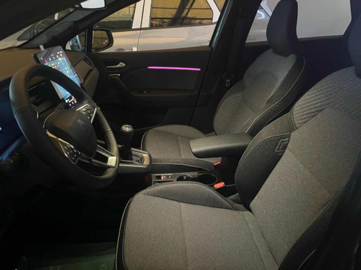 Renault Captur 1.2 eco-g Techno 120cv (11)