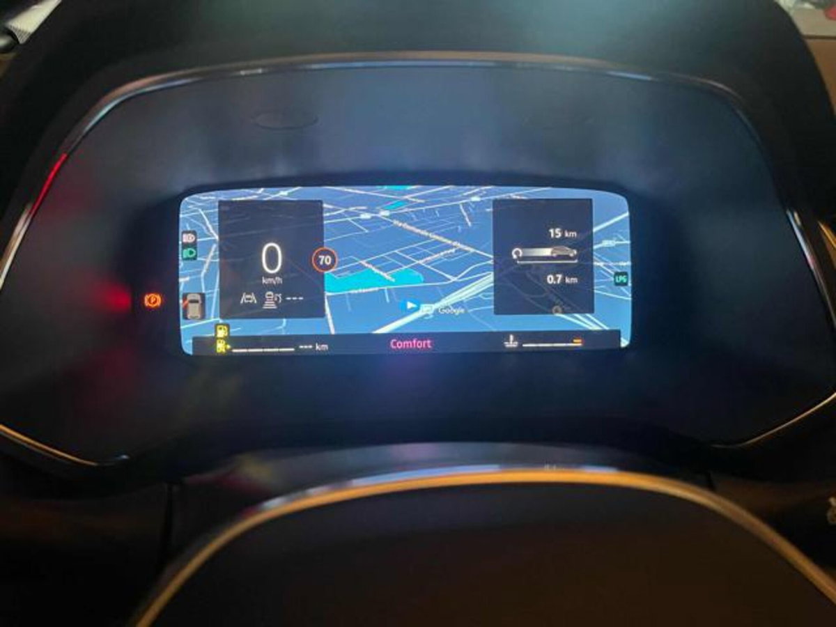Renault Captur 1.2 eco-g Techno 120cv (9)