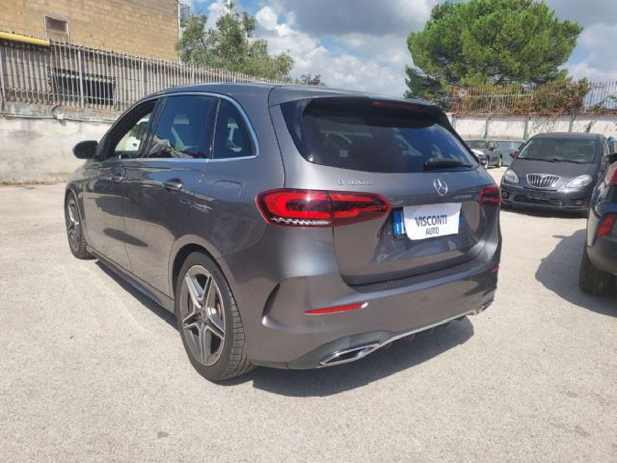 Mercedes-Benz Classe B 180 d Premium (2)