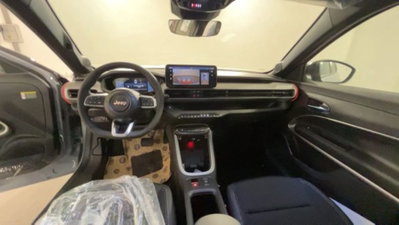 Jeep Avenger 1.2 turbo e-hybrid mhev Summit fwd 110cv edct6 (10)