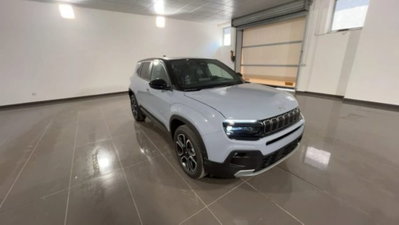Jeep Avenger 1.2 turbo e-hybrid mhev Summit fwd 110cv edct6 (2)