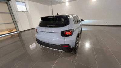 Jeep Avenger 1.2 turbo e-hybrid mhev Summit fwd 110cv edct6 (4)