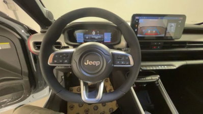 Jeep Avenger 1.2 turbo e-hybrid mhev Summit fwd 110cv edct6 (6)