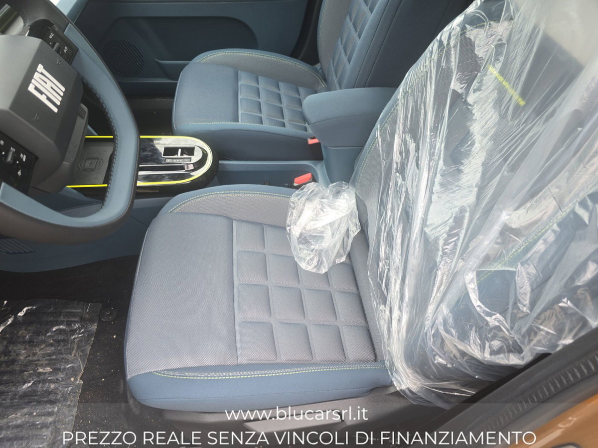 Fiat Grande Panda 1.2 hybrid La Prima 110cv edct (11)