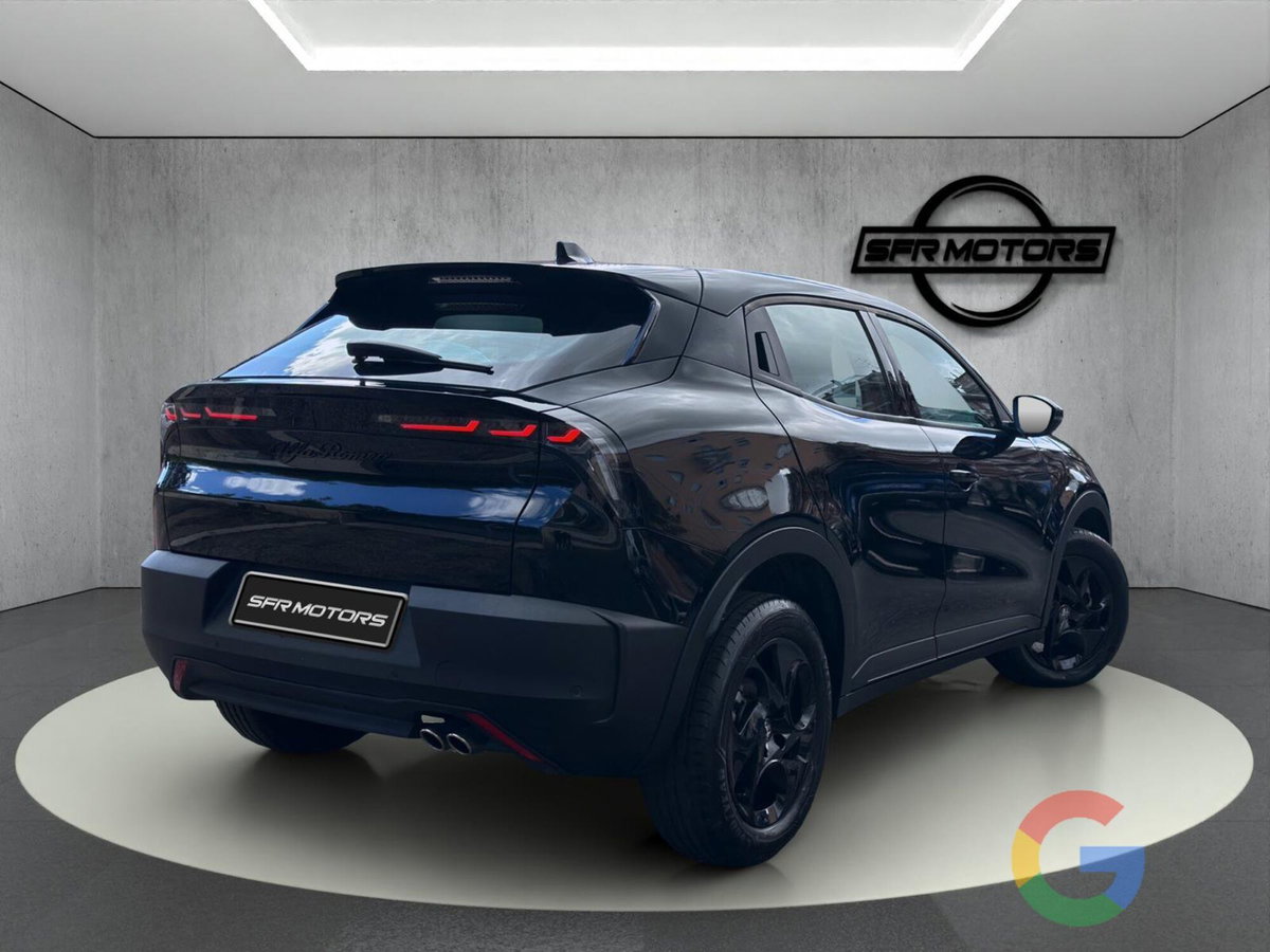Alfa Romeo Junior 1.2 ibrida 145cv edct6 (4)