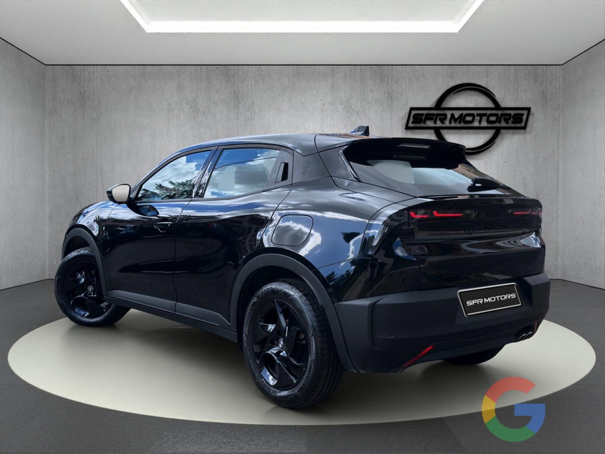 Alfa Romeo Junior 1.2 ibrida 145cv edct6 (6)