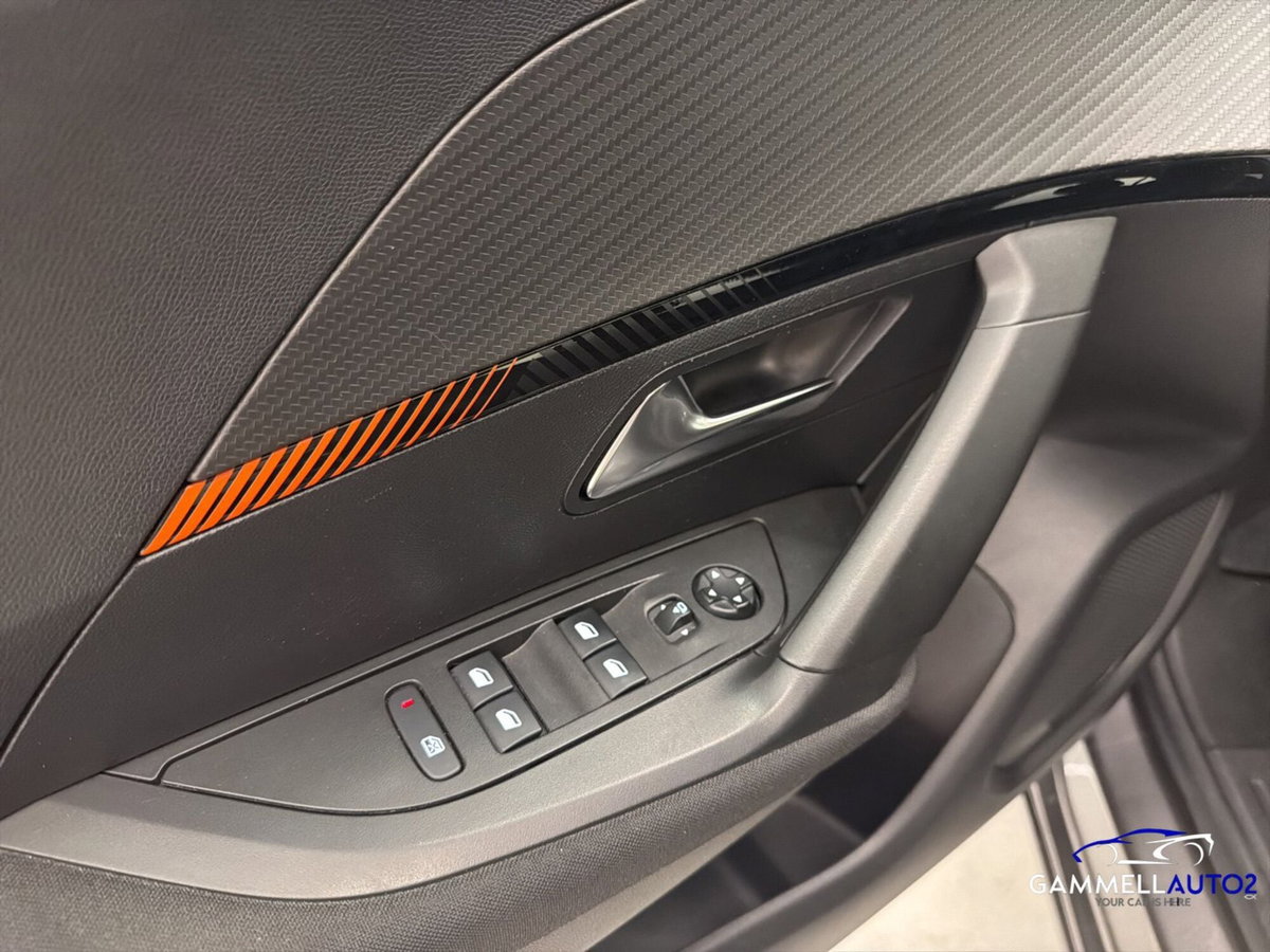 Peugeot 2008 PureTech 130 S&S EAT8 Active Pack (10)