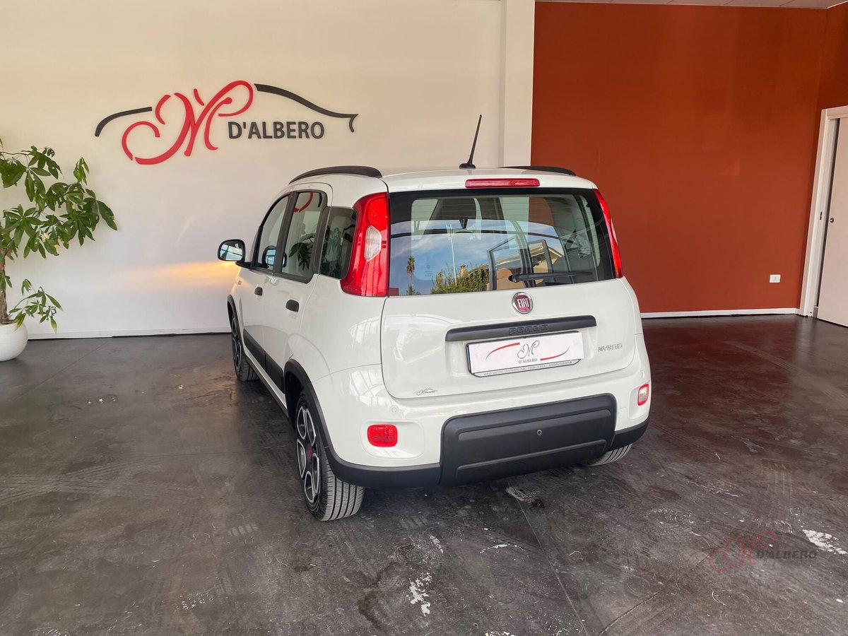 Fiat Panda 1.0 FireFly S&S Hybrid City Cross (8)