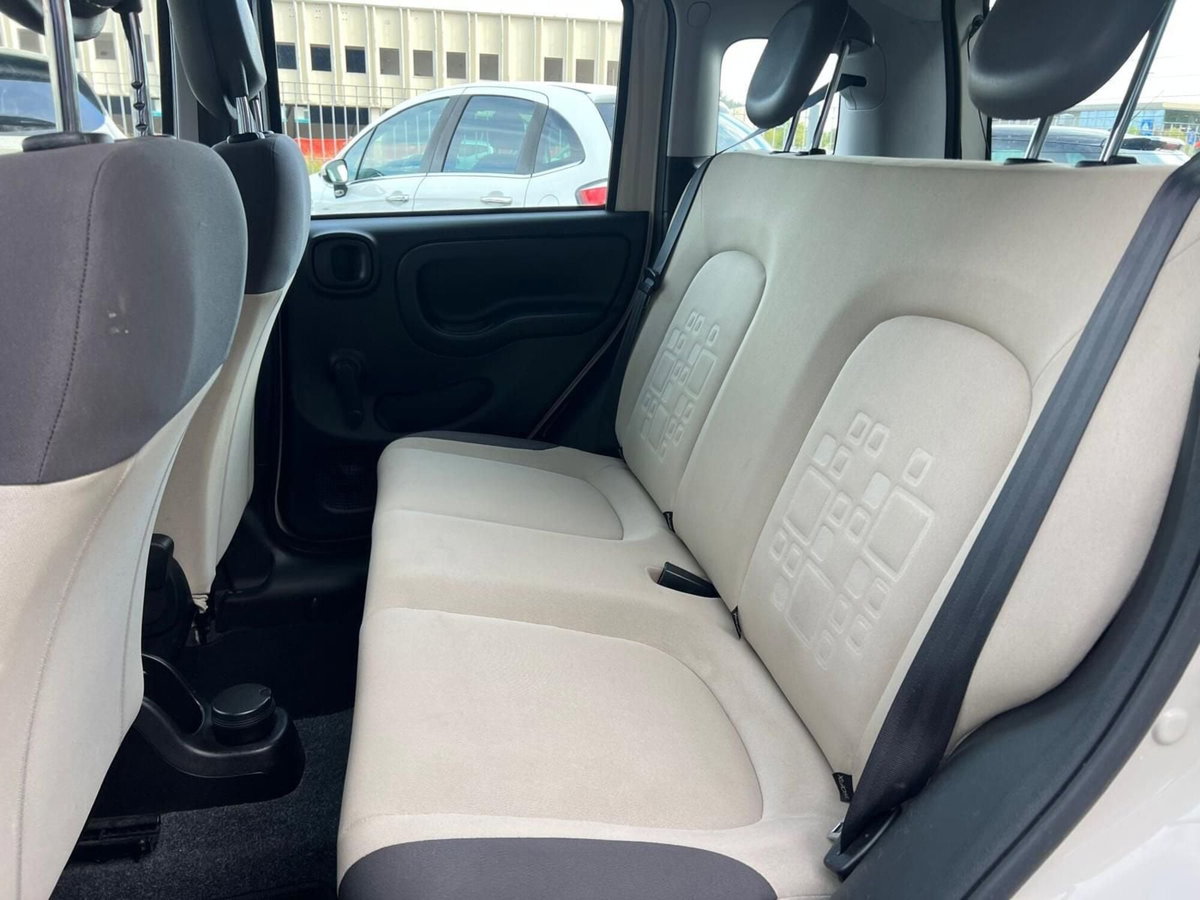 Fiat Panda 0.9 TwinAir Turbo Natural Power Lounge (12)