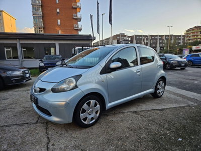 Toyota Aygo 1.0 12V VVT-i 5 porte Sol