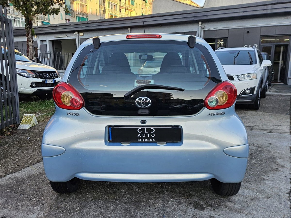 Toyota Aygo 1.0 12V VVT-i 5 porte Sol (4)