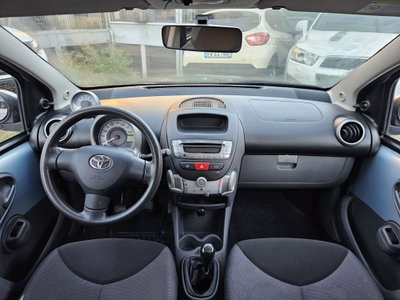 Toyota Aygo 1.0 12V VVT-i 5 porte Sol (8)