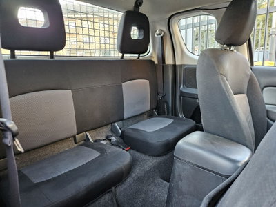 Mitsubishi L200 2.4 DI-D/154CV Club Cab Inform (11)