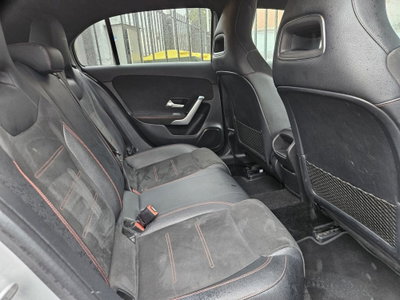 Mercedes-Benz Classe A 180 d Premium (12)