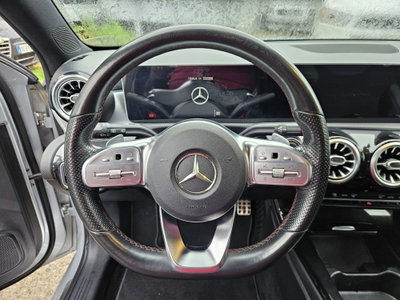 Mercedes-Benz Classe A 180 d Premium (13)