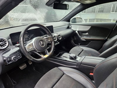 Mercedes-Benz Classe A 180 d Premium (6)