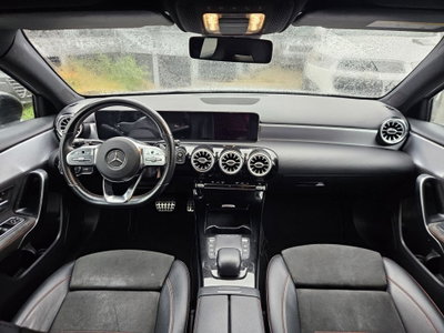 Mercedes-Benz Classe A 180 d Premium (9)
