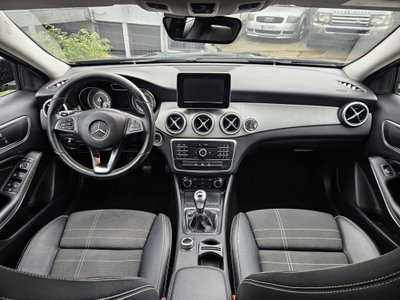 Mercedes-Benz GLA SUV 200 d Premium (10)